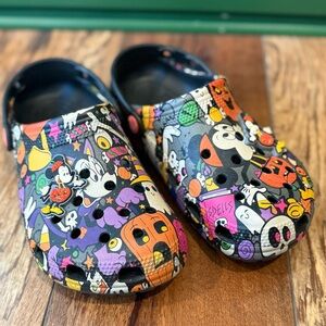 Disney Parks Halloween Crocs from 2022 M5/W7